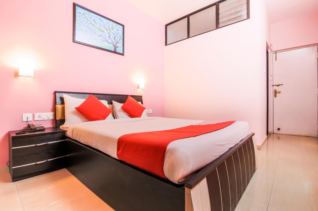 Oyo 24761 All Seasons Guest House มัดกอน ภายนอก รูปภาพ