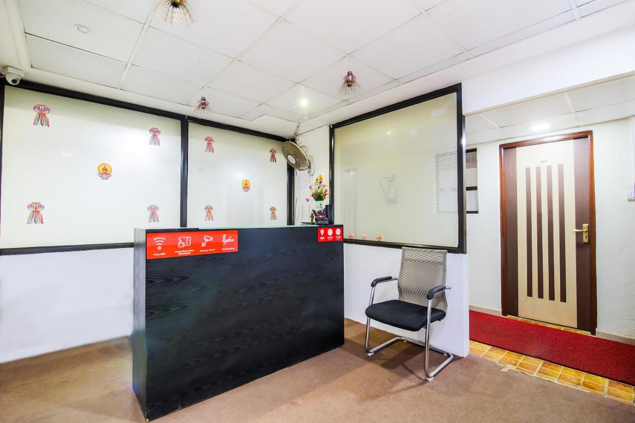 Oyo 24761 All Seasons Guest House มัดกอน ภายนอก รูปภาพ