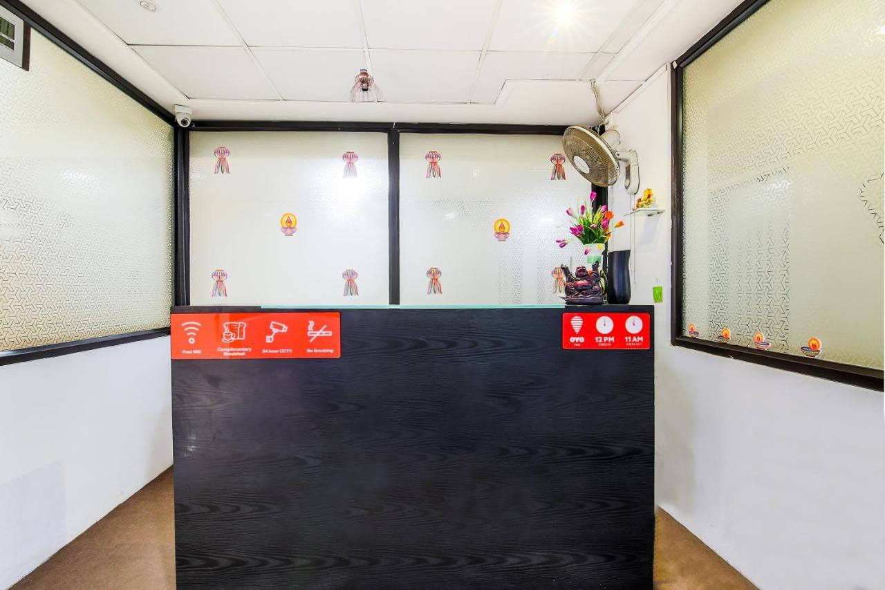 Oyo 24761 All Seasons Guest House มัดกอน ภายนอก รูปภาพ